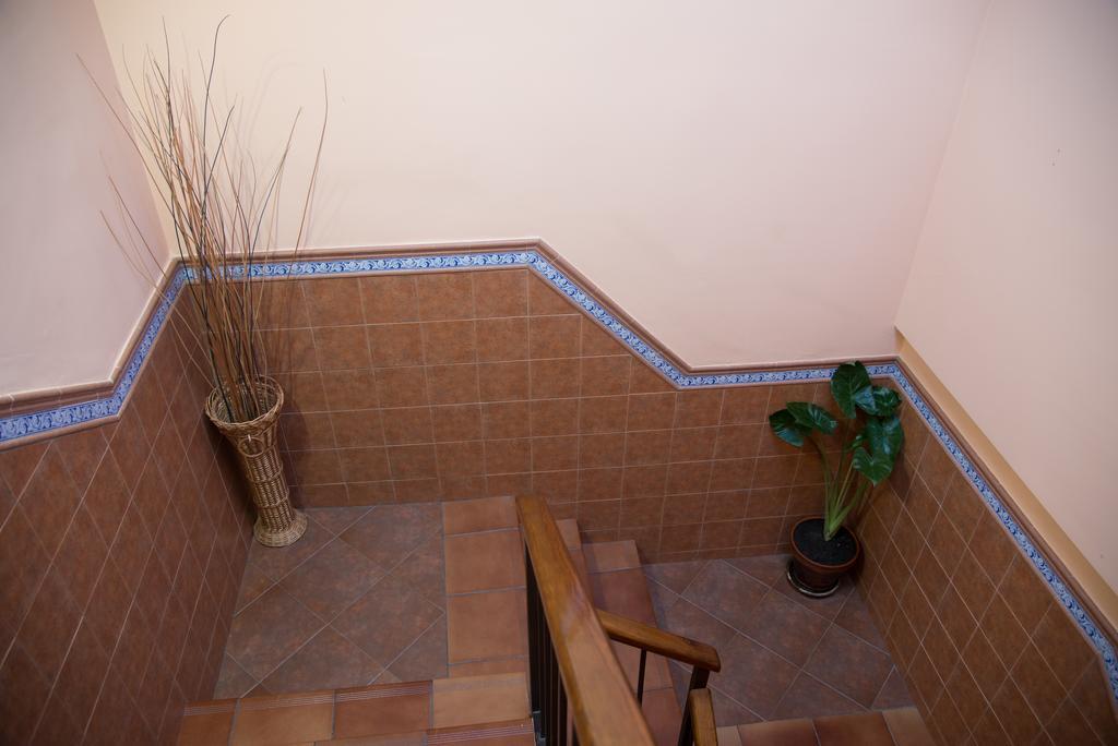 Hostal Hueso Трухильо Экстерьер фото