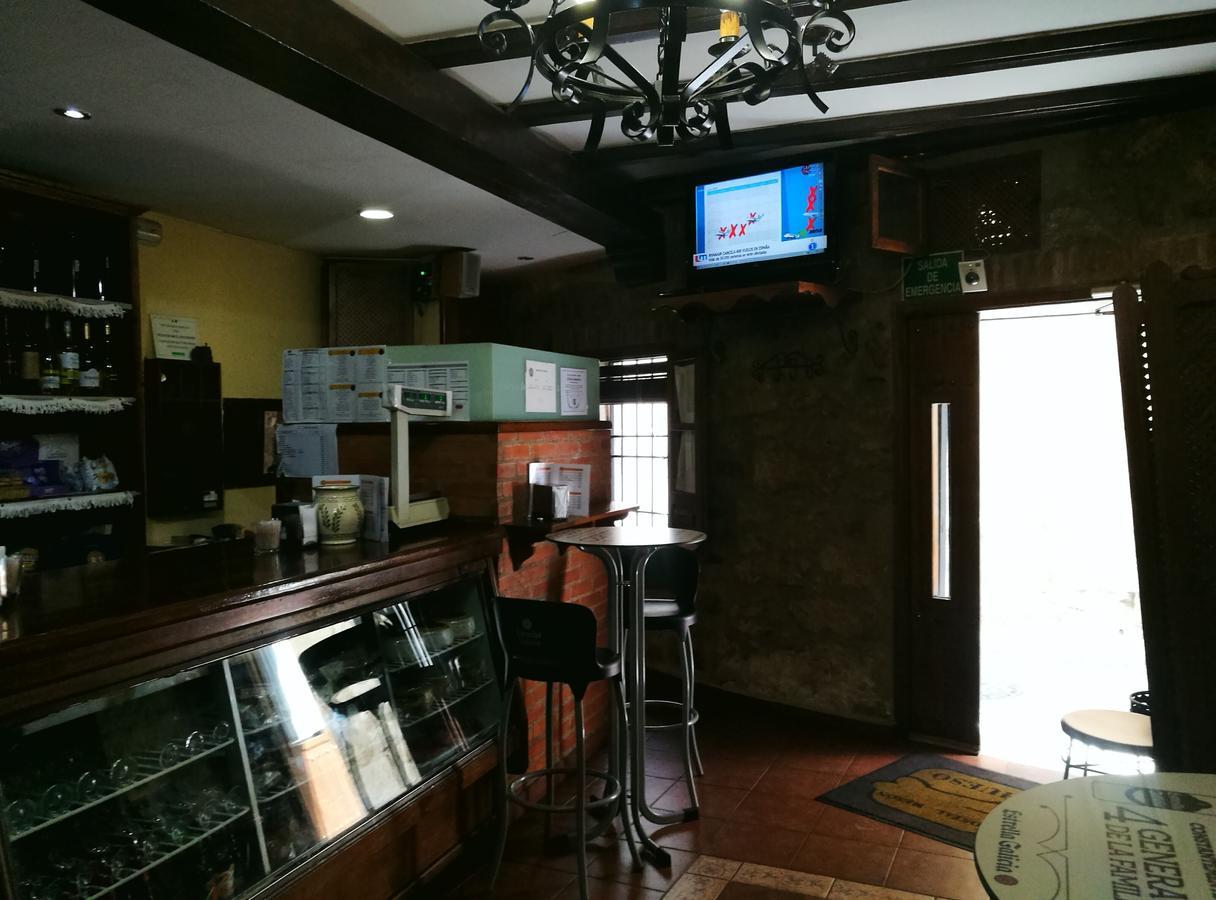 Hostal Hueso Трухильо Экстерьер фото