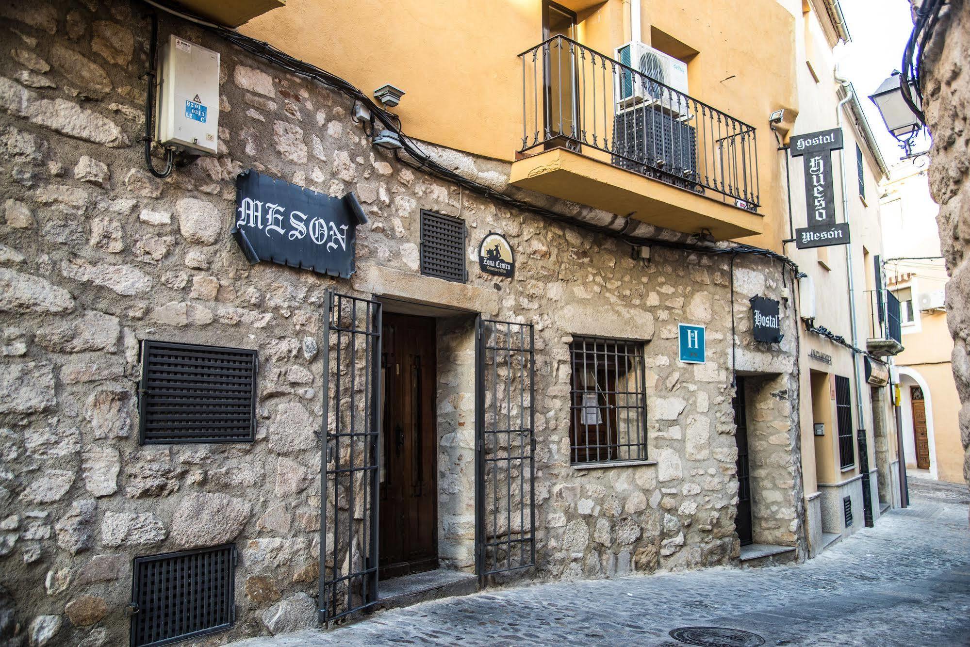 Hostal Hueso Трухильо Экстерьер фото