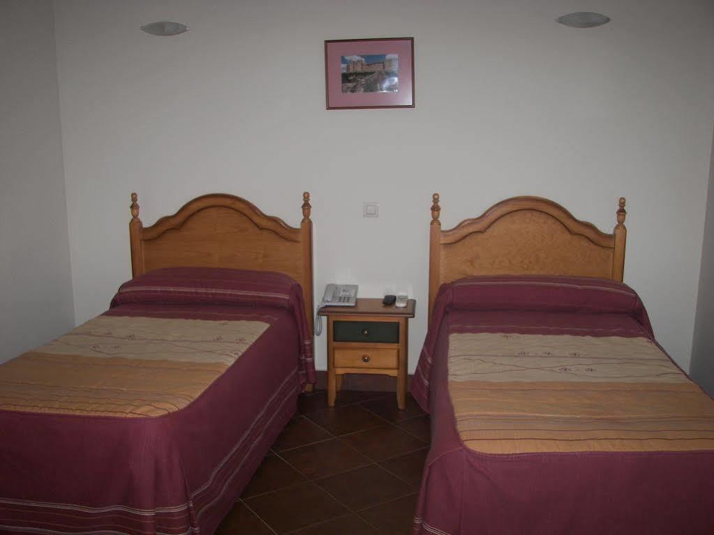 Hostal Hueso Трухильо Экстерьер фото