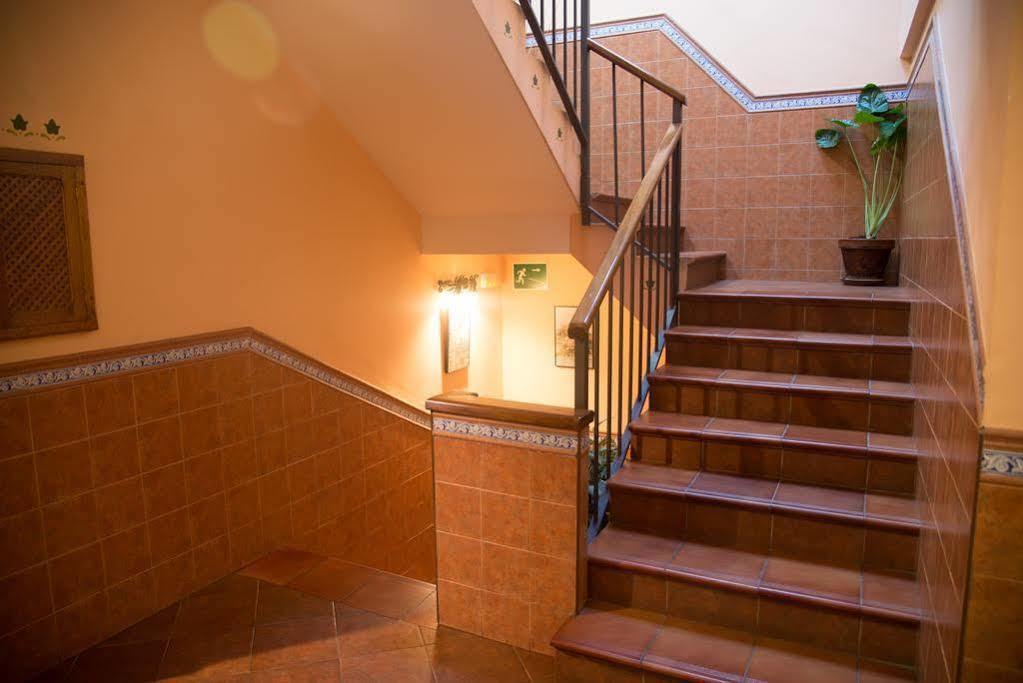 Hostal Hueso Трухильо Экстерьер фото