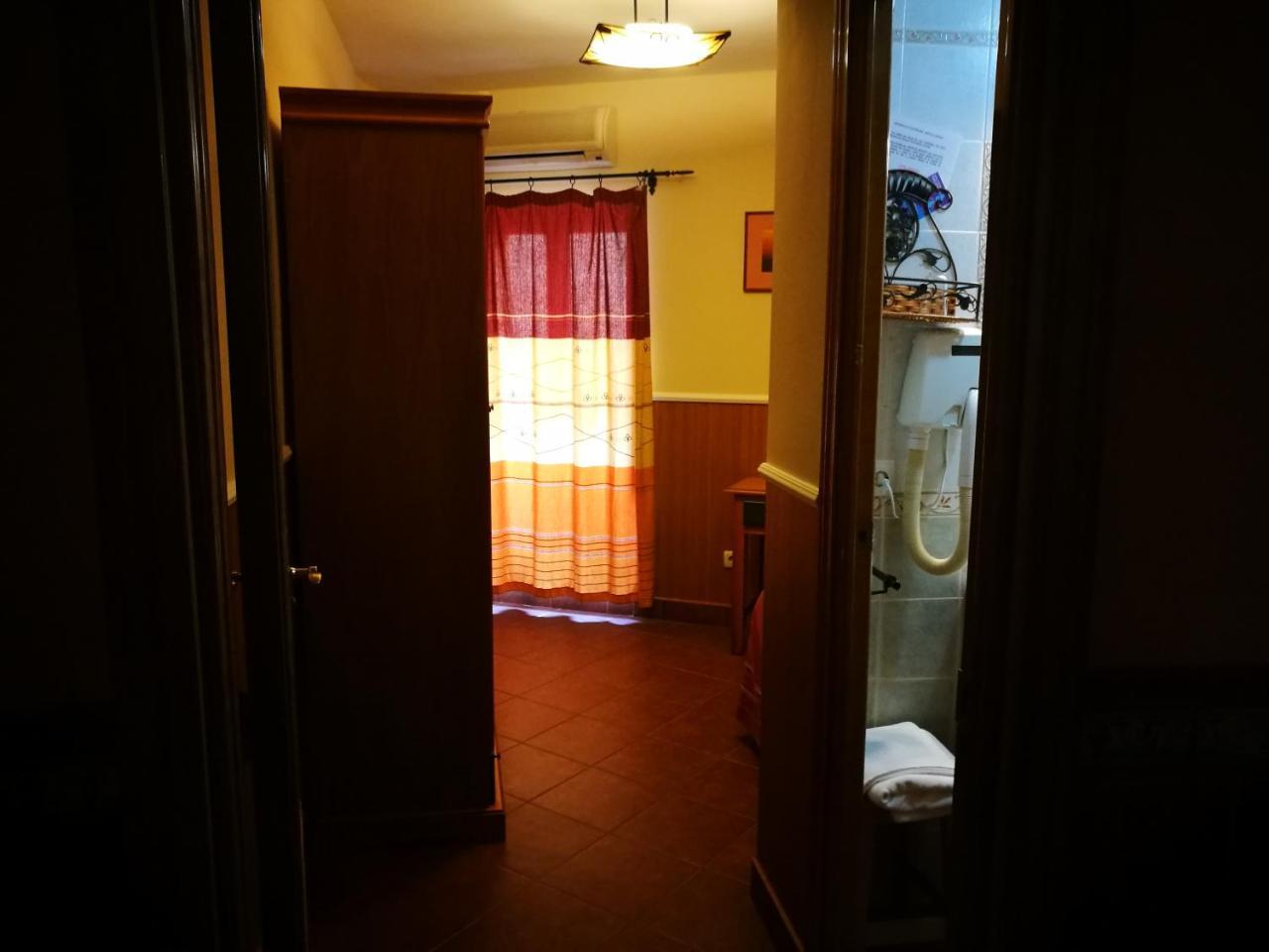 Hostal Hueso Трухильо Экстерьер фото