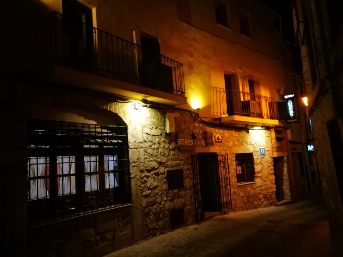 Hostal Hueso Трухильо Экстерьер фото